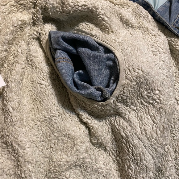 NWT - Azur Lined Jean Jacket - Size M - Picture 7 of 8